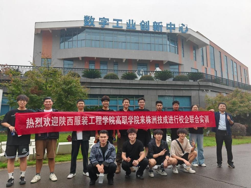 ce33e77abc23af8147261be1cc369f9